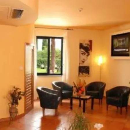 Marzia Hotel 3*